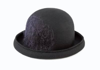 Шляпа от Isabel Benenato